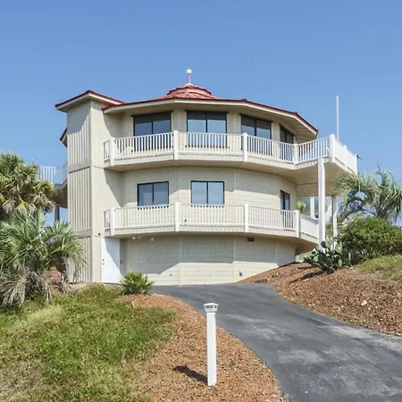 Island Tower By Oak Island Accommodations